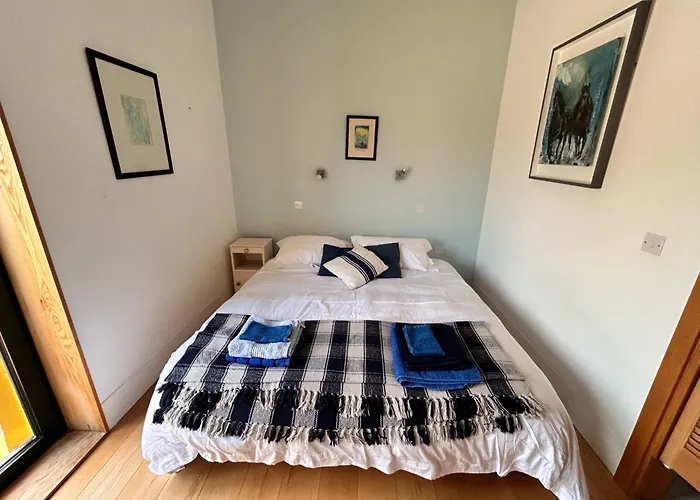 Golf & Family Chill Cottage, Hot-Tub, Beach 10 Min