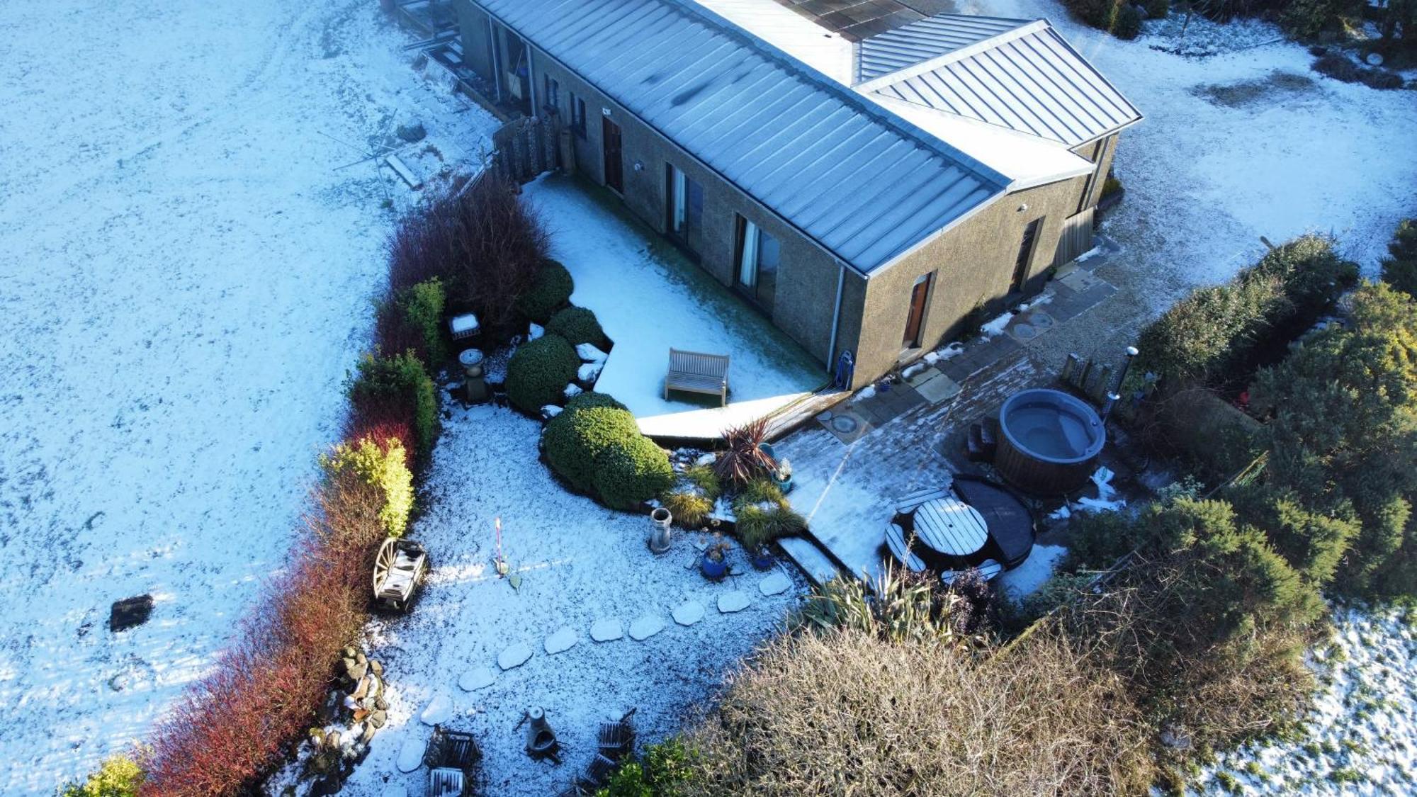 Golf & Family Chill Cottage, Hot-tub, 10 Min Holiday home Coleraine